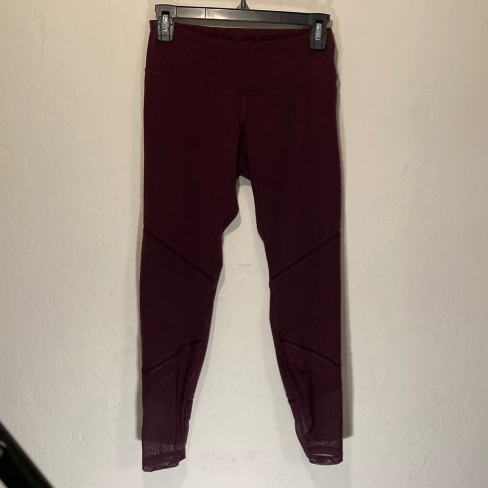 Old Navy Active Small Maroon Vented Leggings